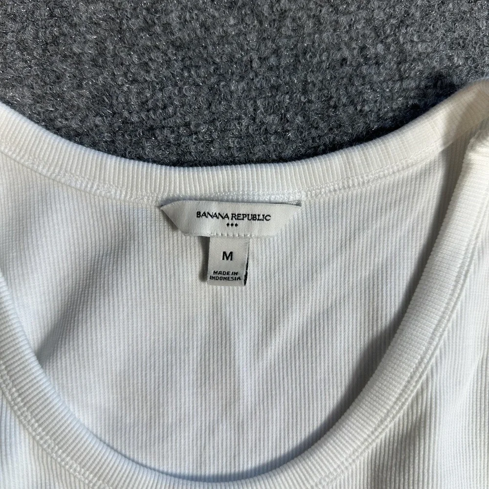 Banana Republic Tank Top Mens Medium White Ribbed Scoop Neck Basic Stretch